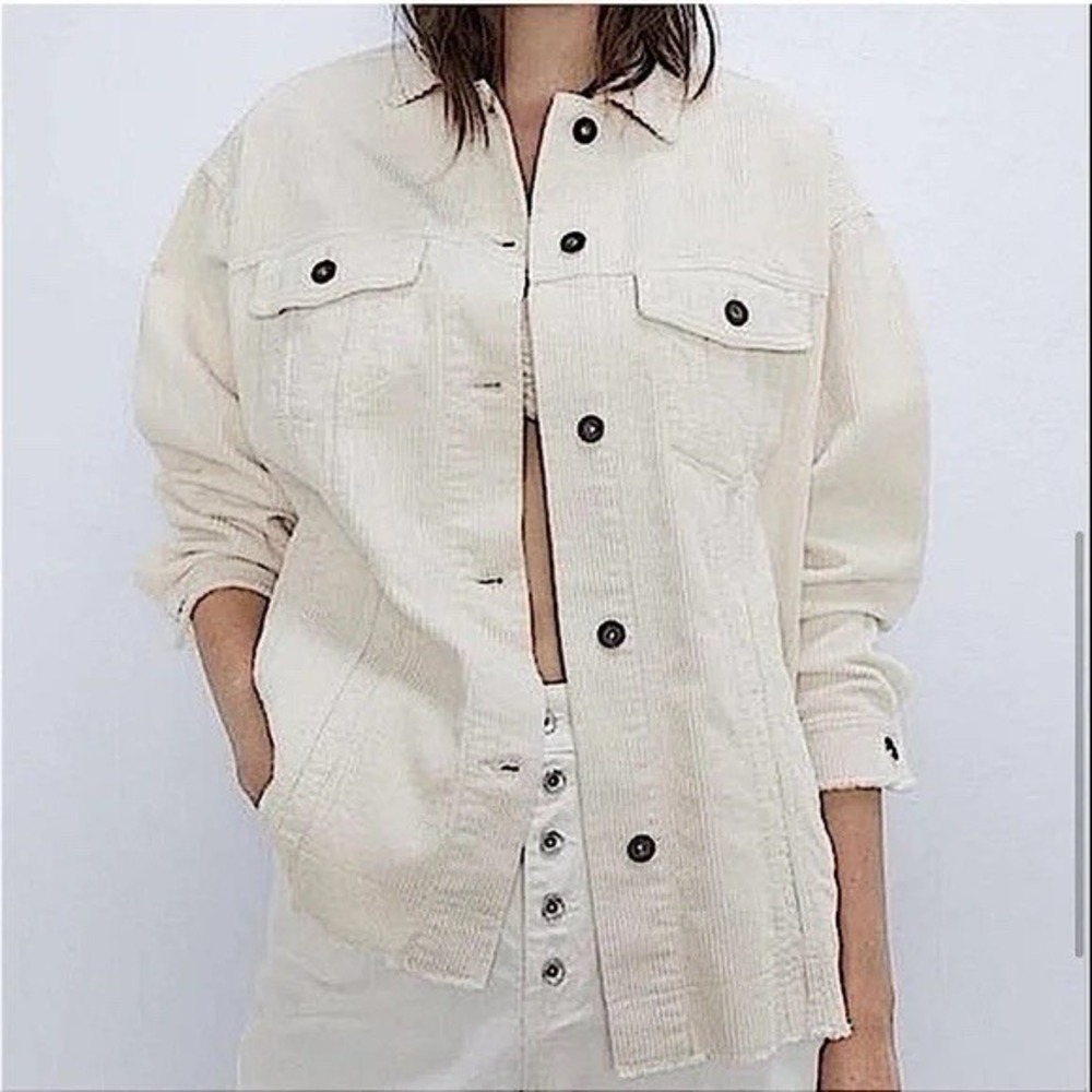 Zara Jacket Women M Cream Corduroy Oversized Shacket Raw Hem Button Down